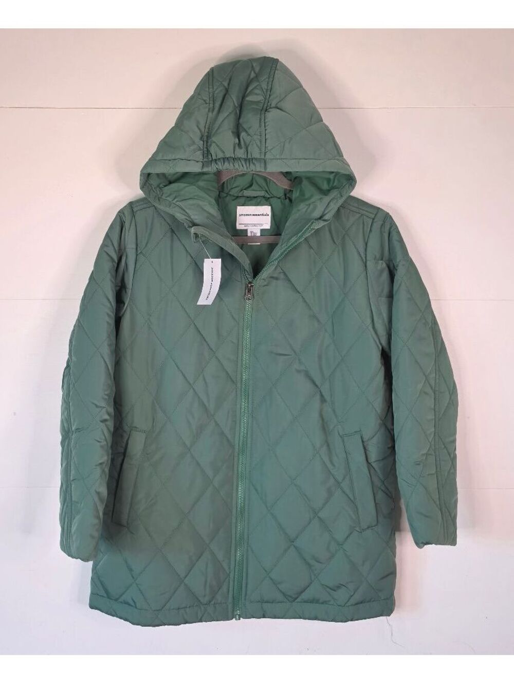 NWT Amazon Essentials Kids Sage Green Long Quilted Hooded Jacket - Size Lrg 9yrs